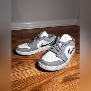 Nike Gray Jordan 1 Low SE